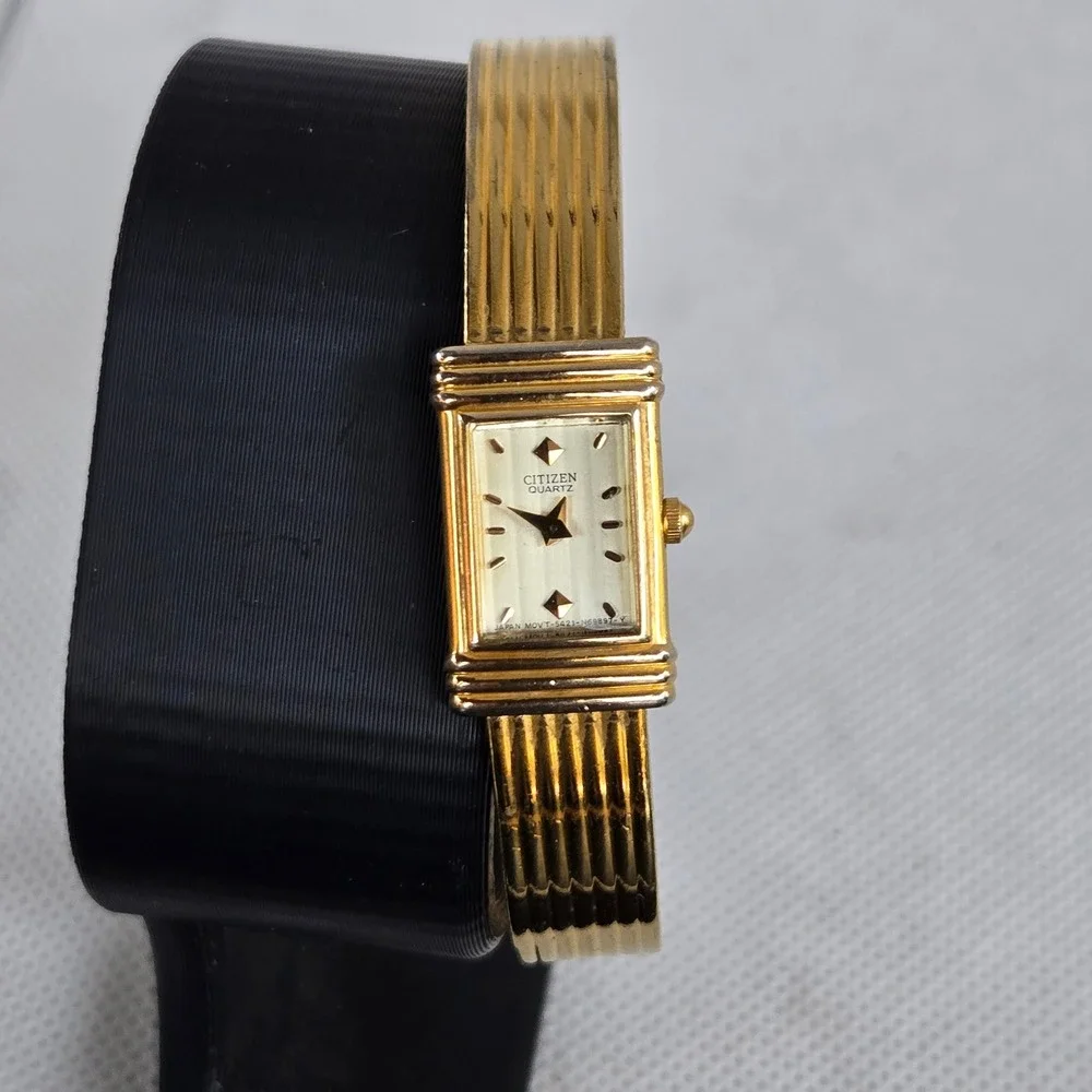 Citizen Quartz Ladies Watch 5421-N69897 Rectangular Gold Tone Bangle 5.5